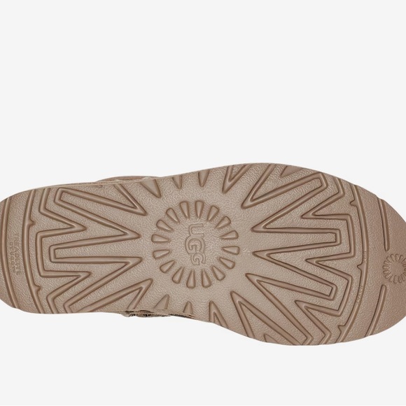 NWT UGG Classic Short II Bootie size 8 - Picture 9 of 13